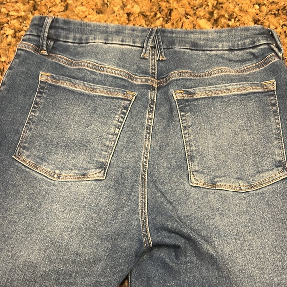 Good American stretch jean - no button fly jegging. Size 4 - Picture 7 of 7